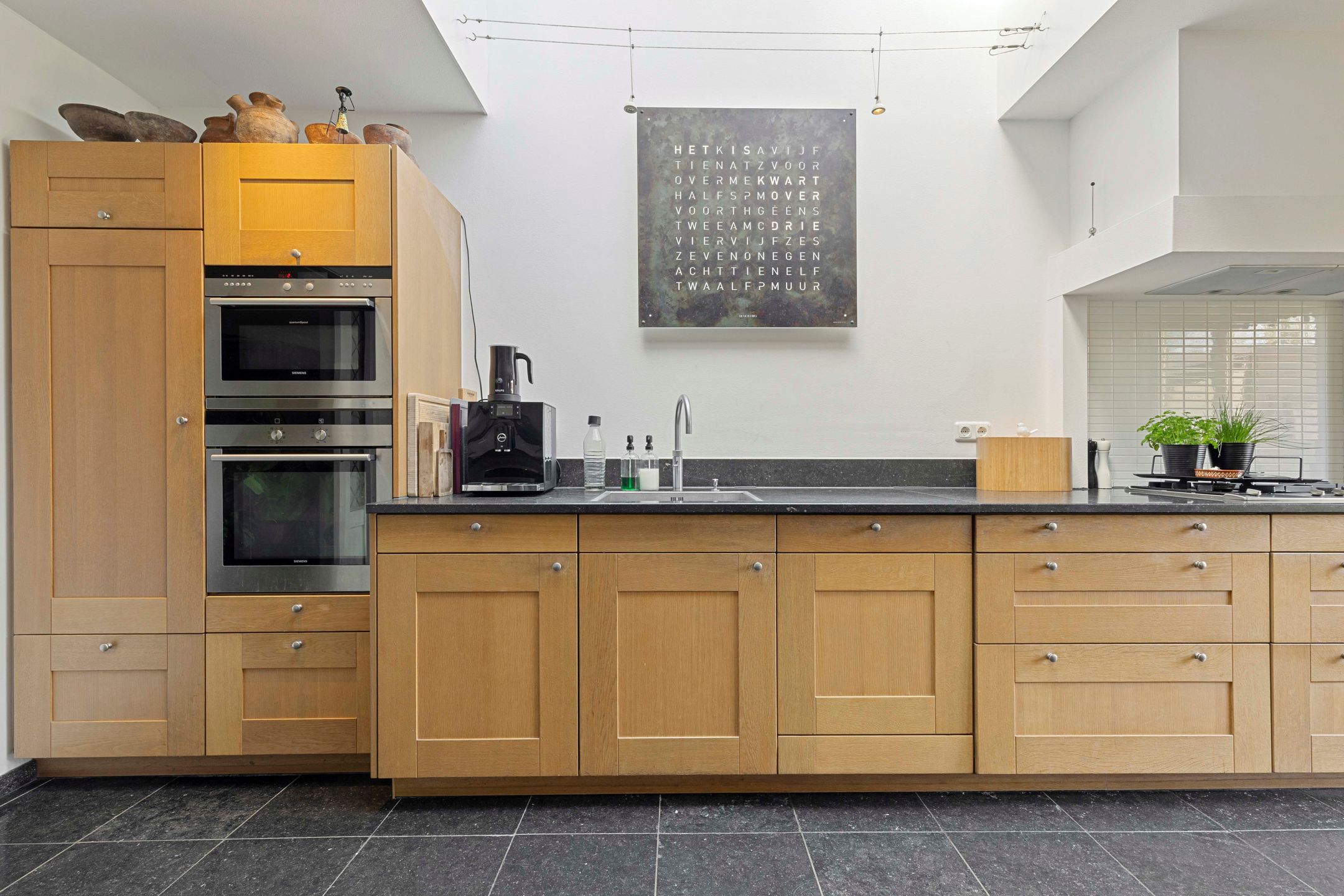 Foto 27 van van Schelbergenstraat 3