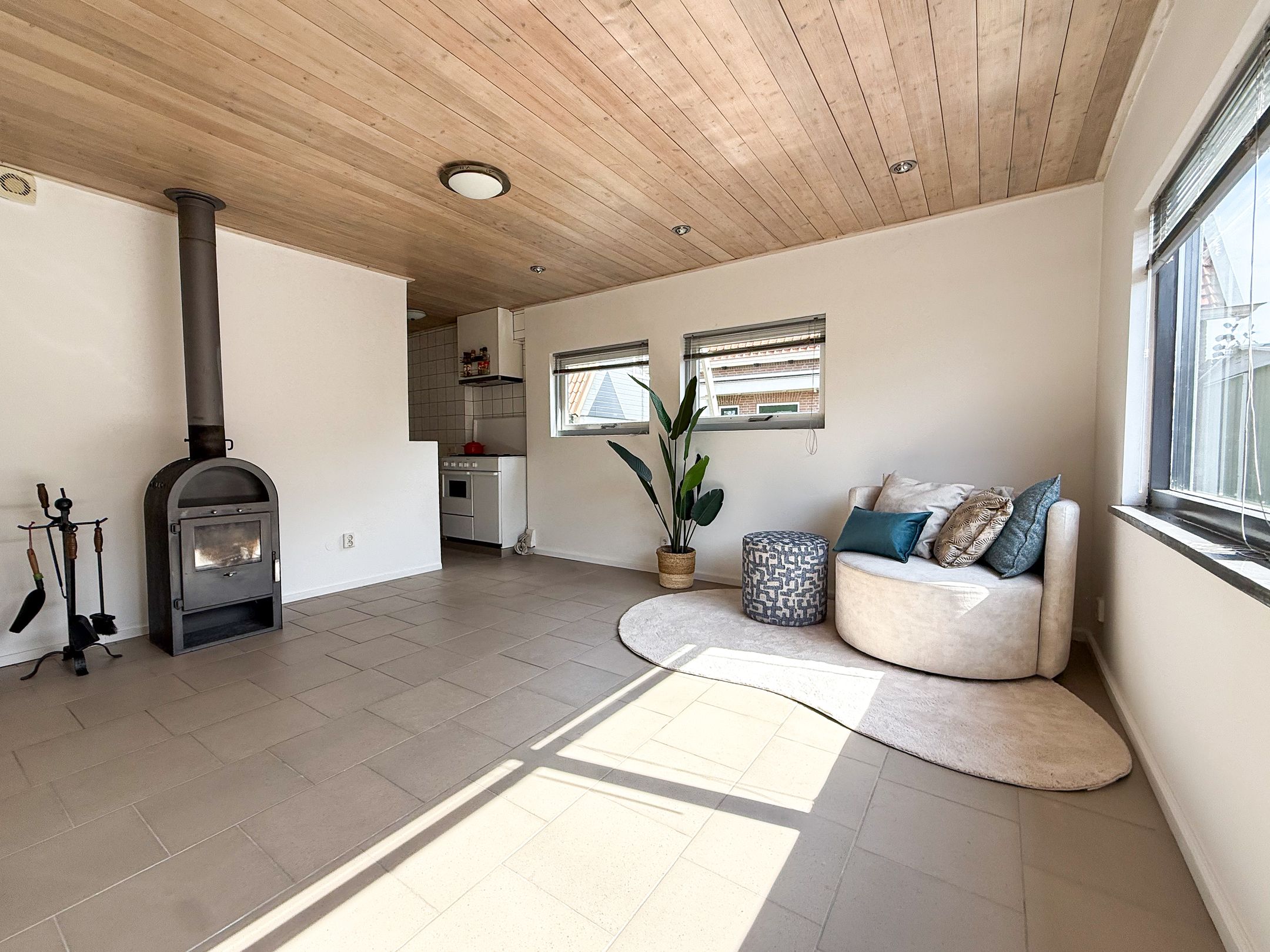 2-bedroom freehold villa in Meerkerk — photo 3 of 5