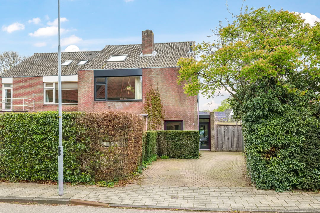 Foto 1 van Prins Bernhardstraat 2