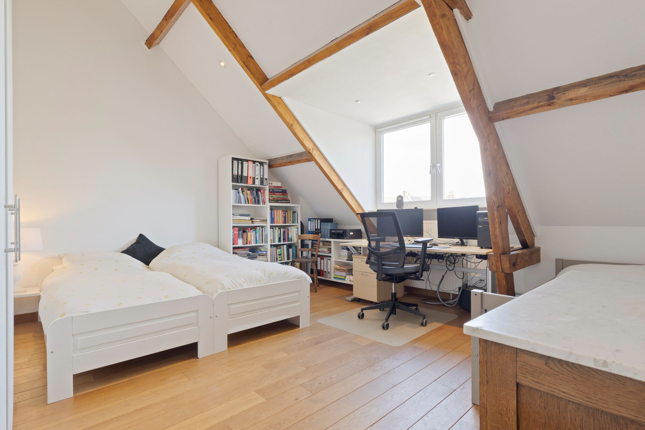 Foto 48 van van Schelbergenstraat 3