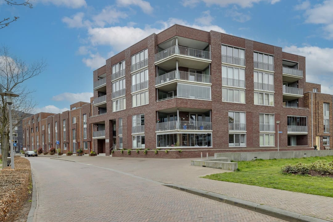 Photo 1 of Stadskade 152