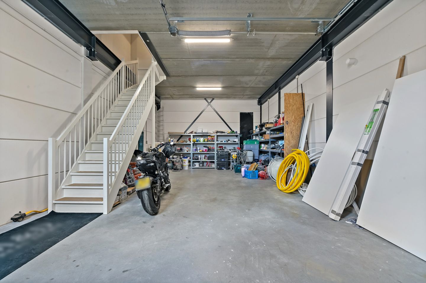 Bekijk foto 2 van Industrieweg 1-4