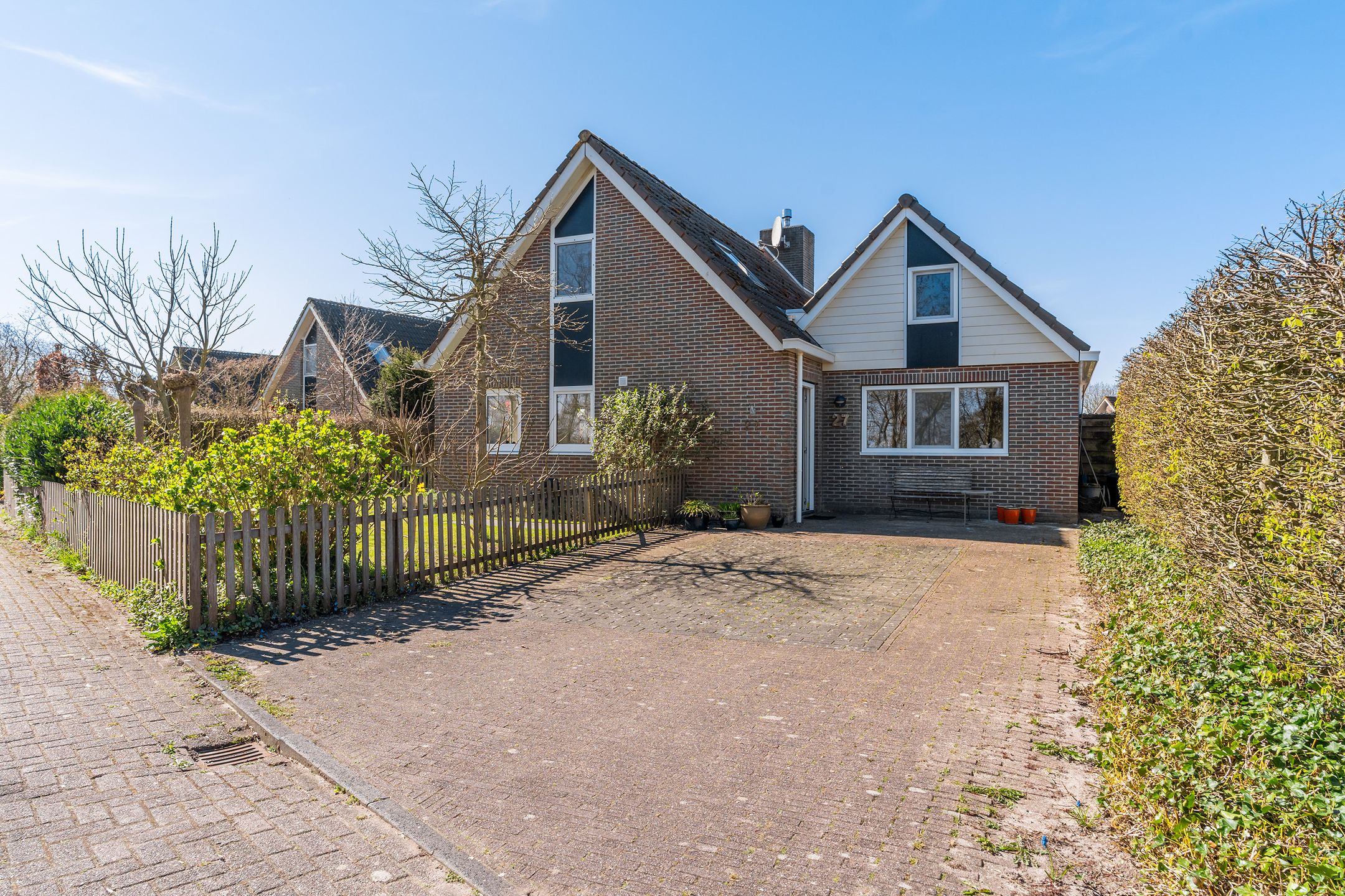 Photo 60 of Ymedaem 27