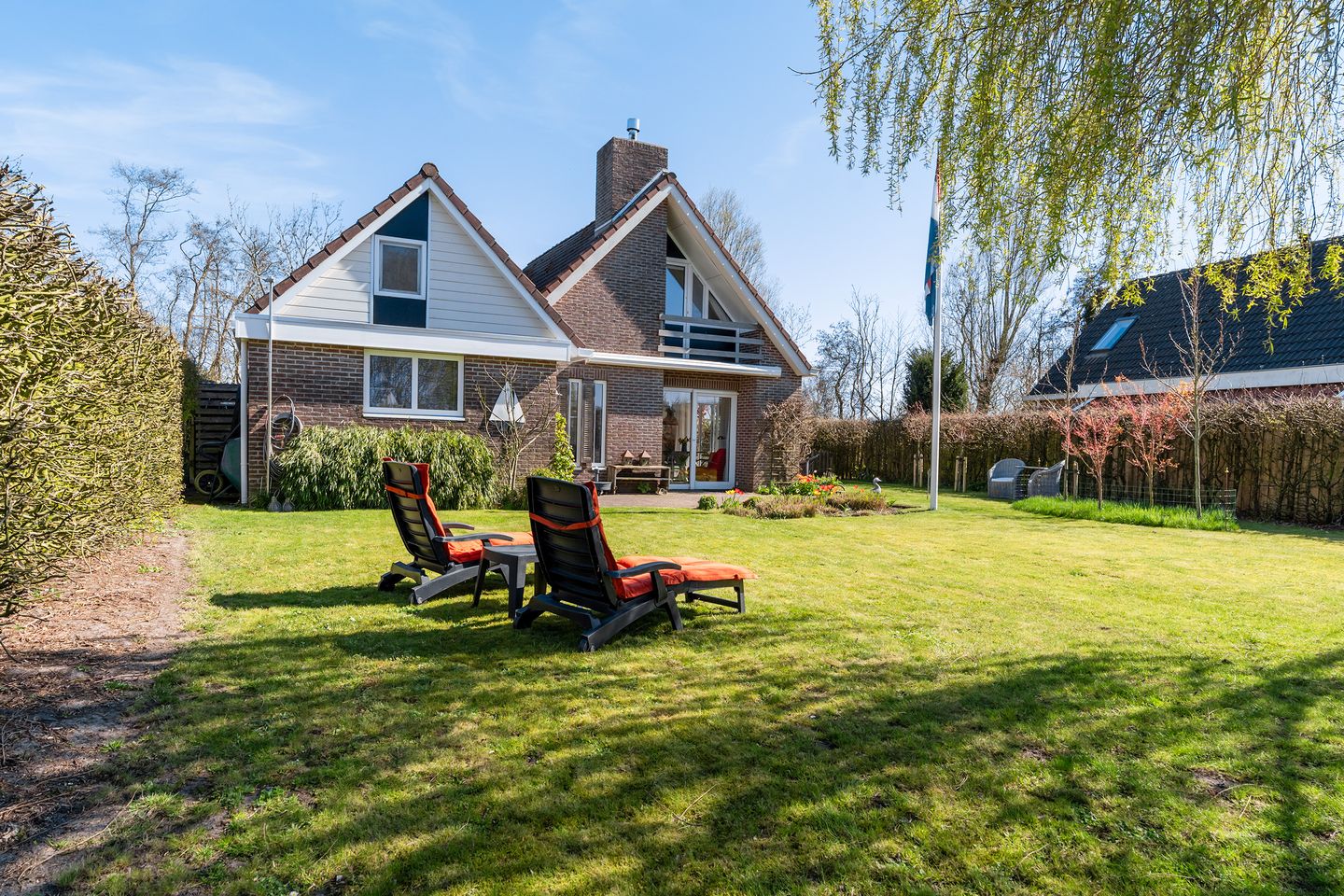 Photo 40 of Ymedaem 27