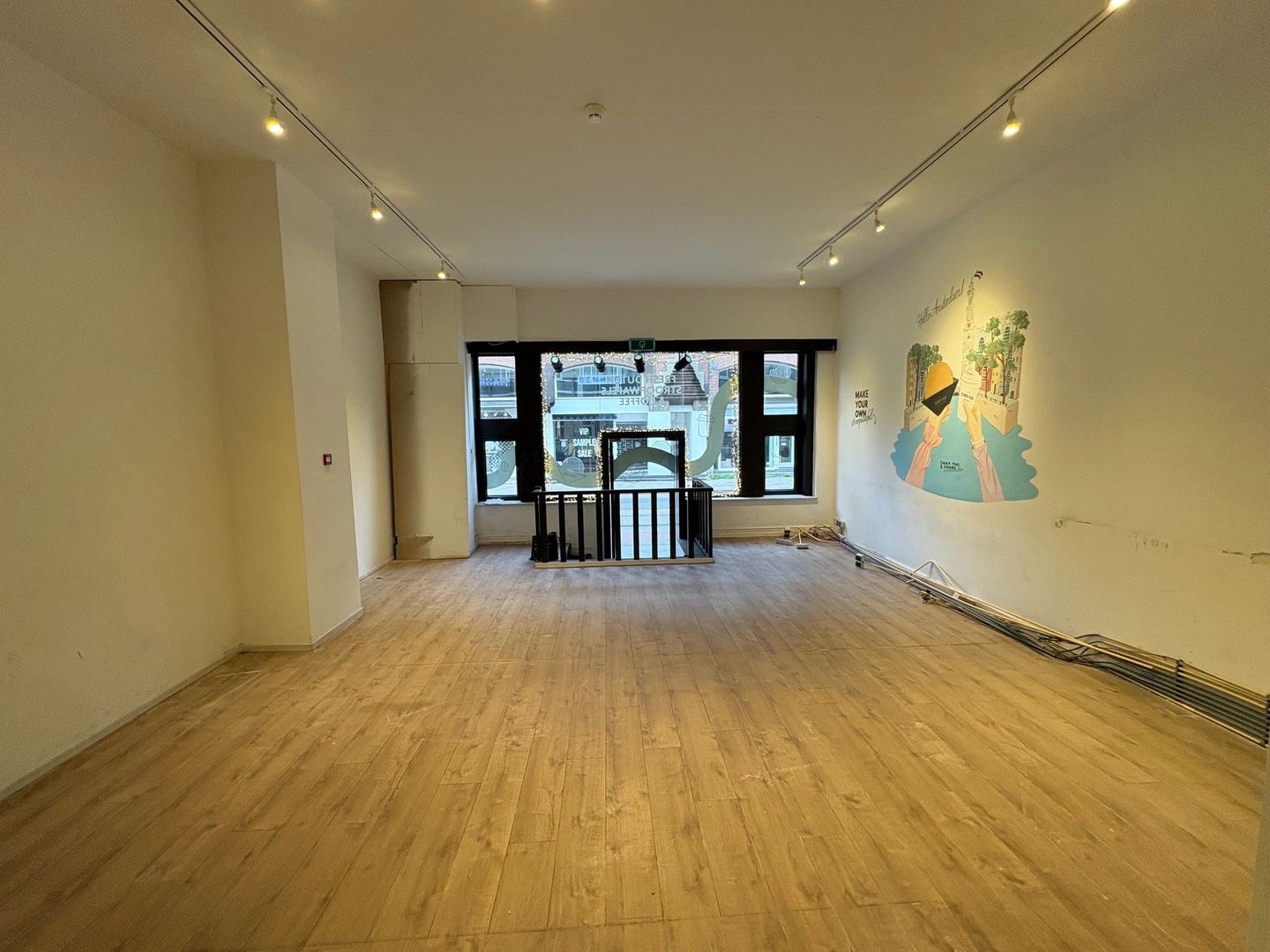 Bekijk foto 3 van Hobbemastraat 9