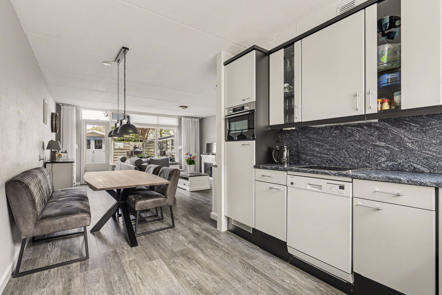 Foto 14 van Burgemeester Vrieslaan 11