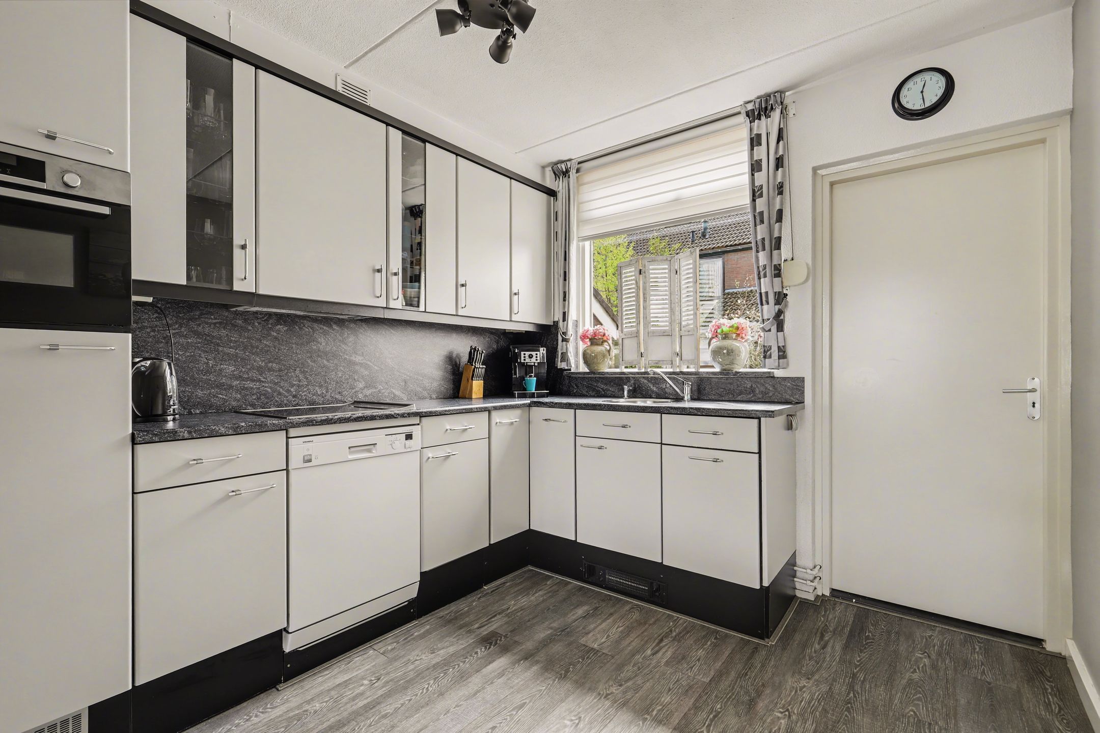 Foto 15 van Burgemeester Vrieslaan 11