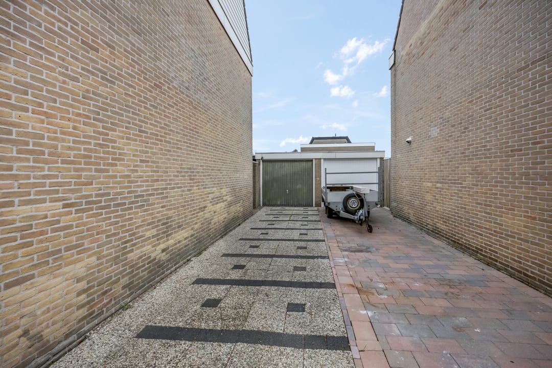 Photo 56 of Batenstein 14