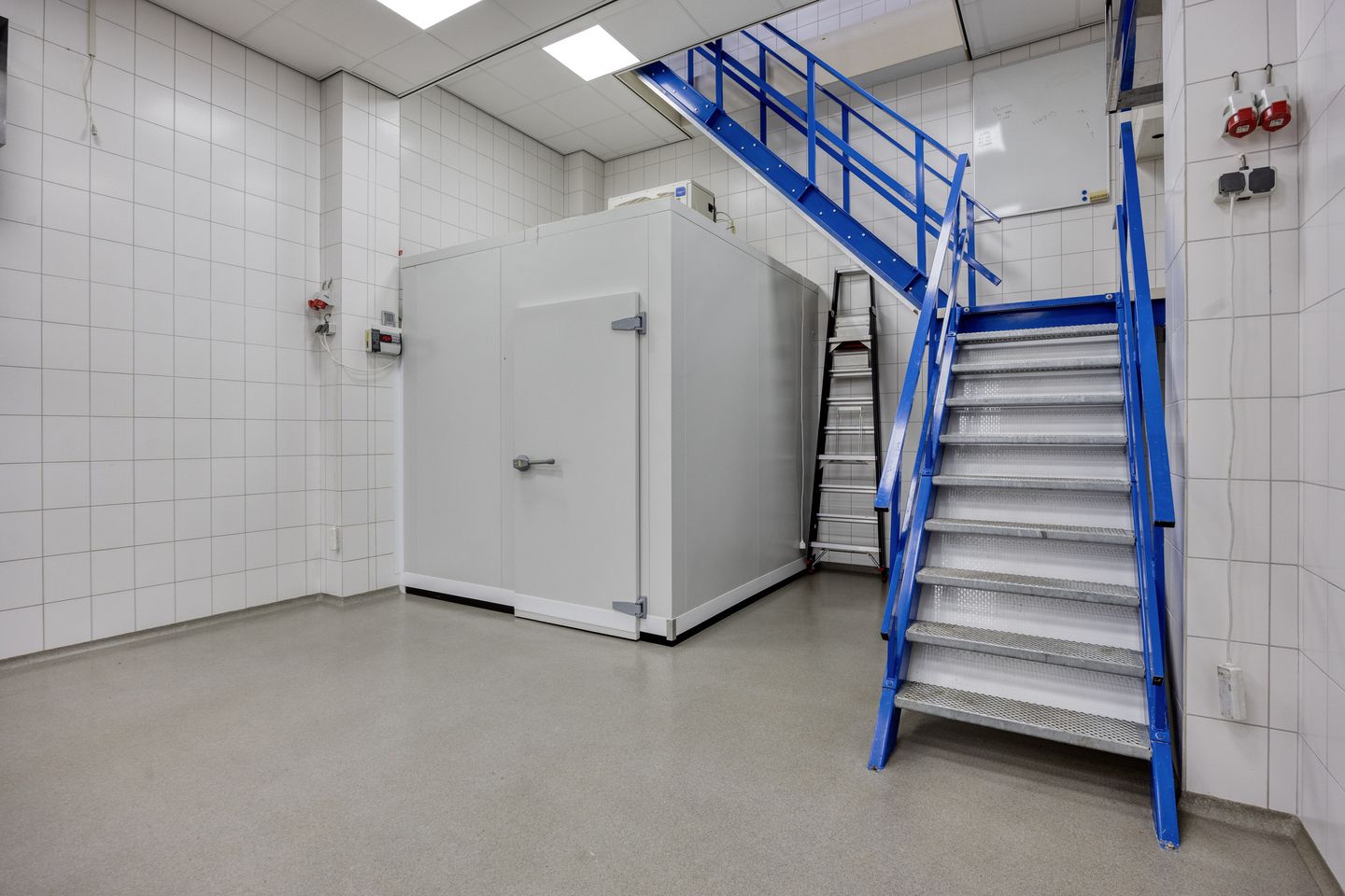 View photo 5 of Lorentzstraat 21