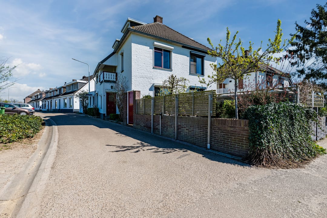 Foto 8 van Lanakerweg 8