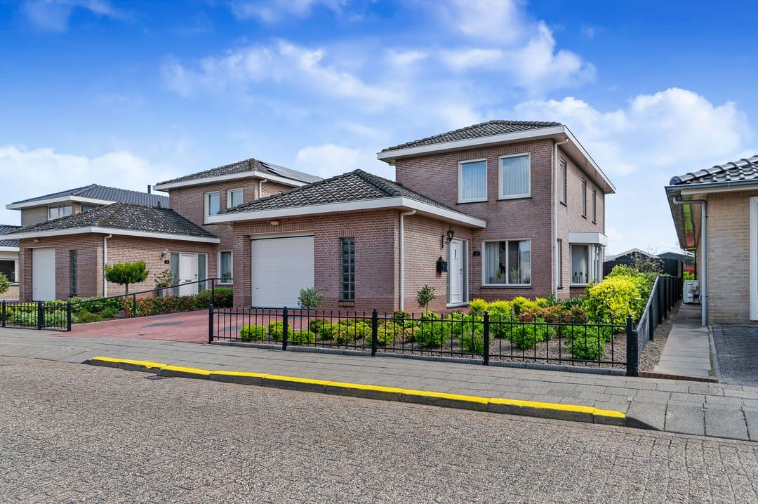 Photo 1 of Meester Molstraat 5