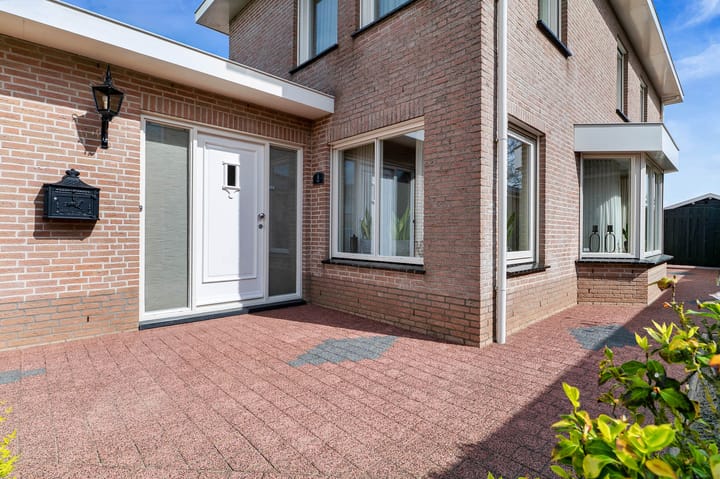 Photo 4 of Meester Molstraat 5