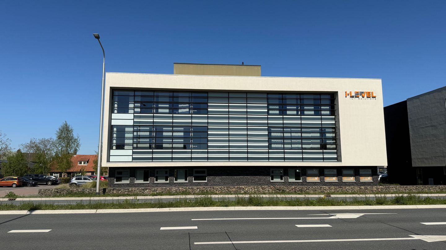 View photo 4 of De Plank 120