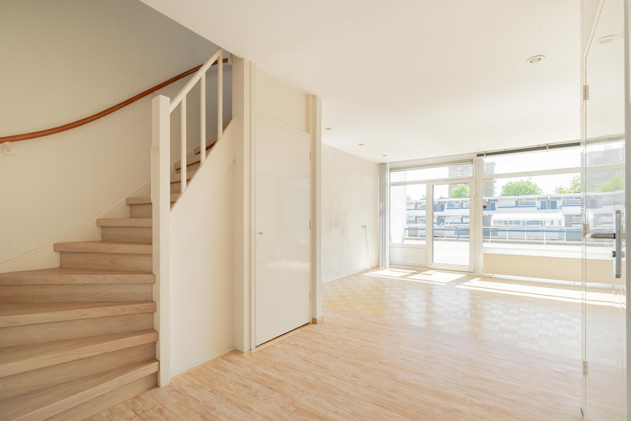 Spacious Double Upper Apartment with South-Facing Balcony in Amstelveen City Center — 12