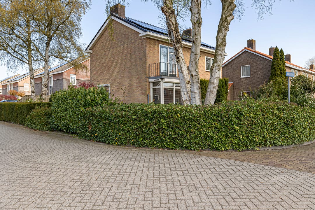 Photo 2 of Bentlagestraat 18