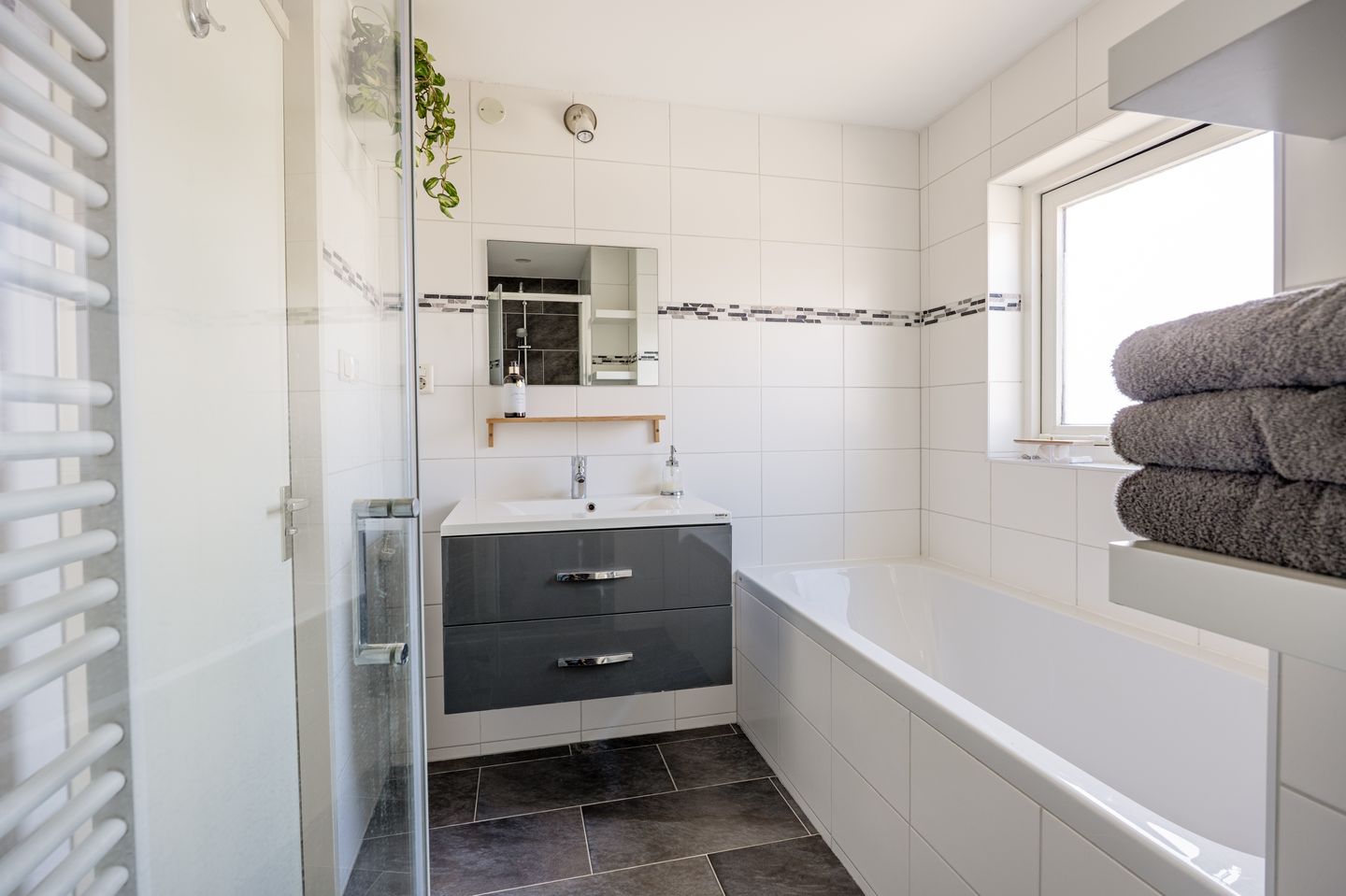 Foto 49 van Memphis 9