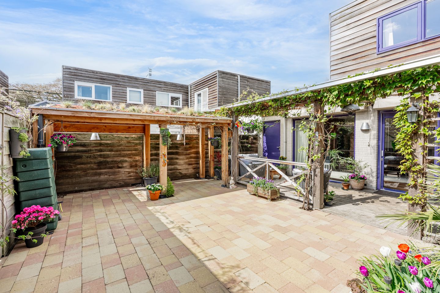 Foto 59 van Memphis 9