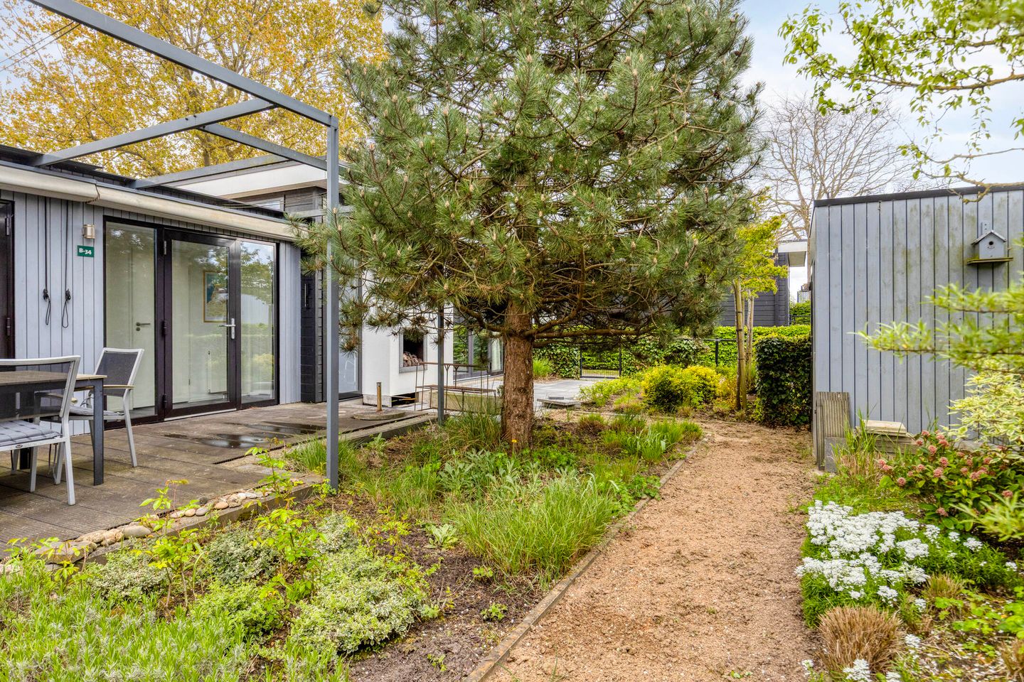 Photo 25 of Schoneveld 1-B034