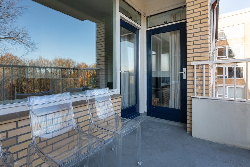 Light and Atmospheric Apartment with Open Layout in Zeeheldenbuurt — 21