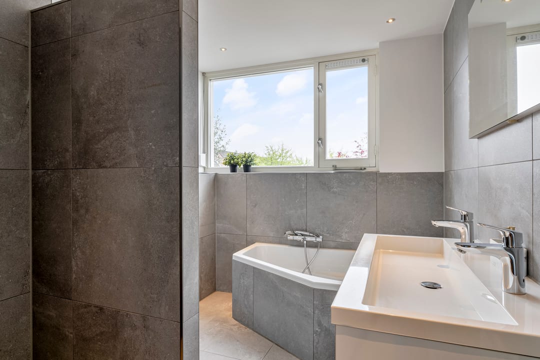 Photo 32 of Groen van Prinstererlaan 16