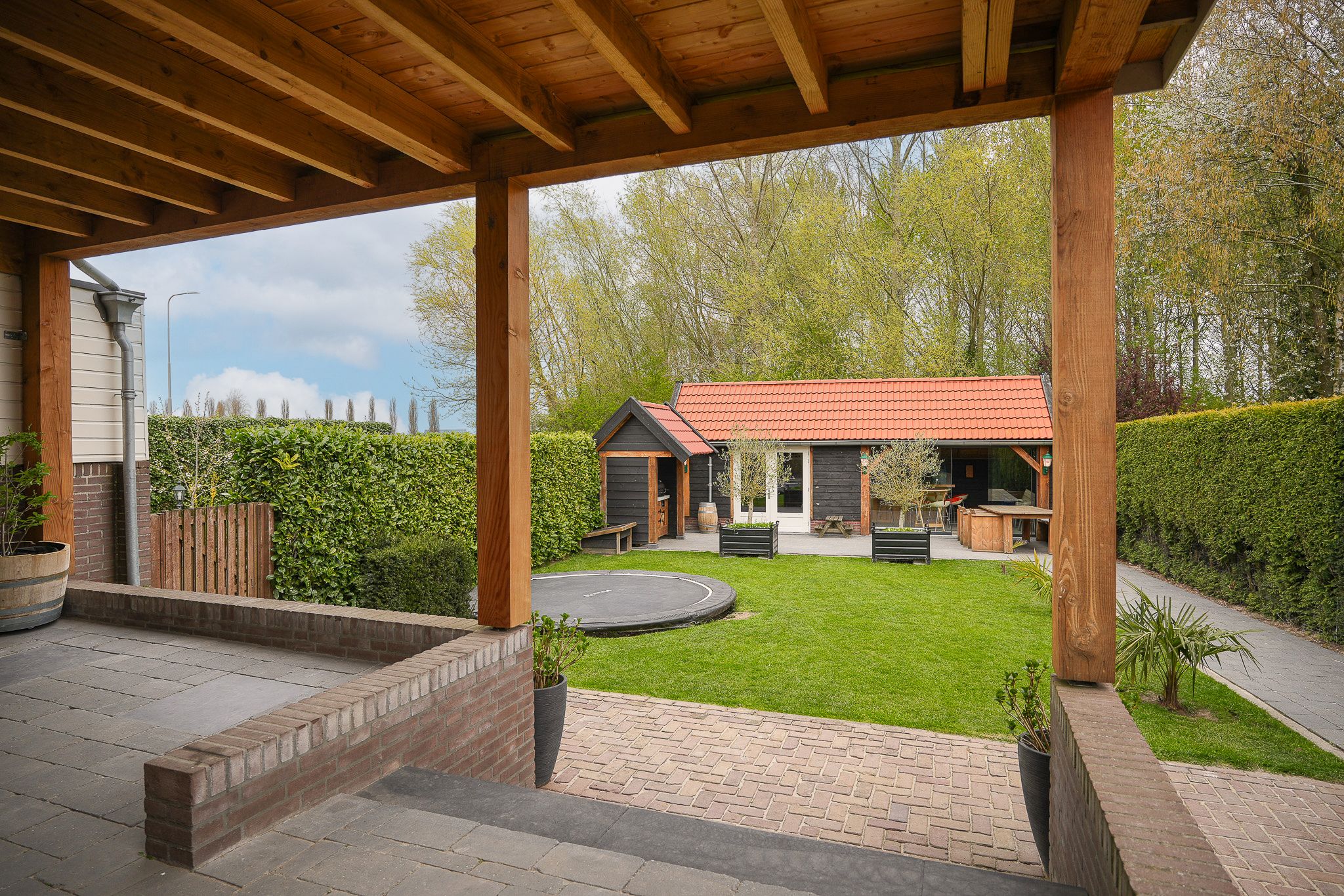 Extended Semi-Detached Family Home with Deep Garden Near Nature Area — 42