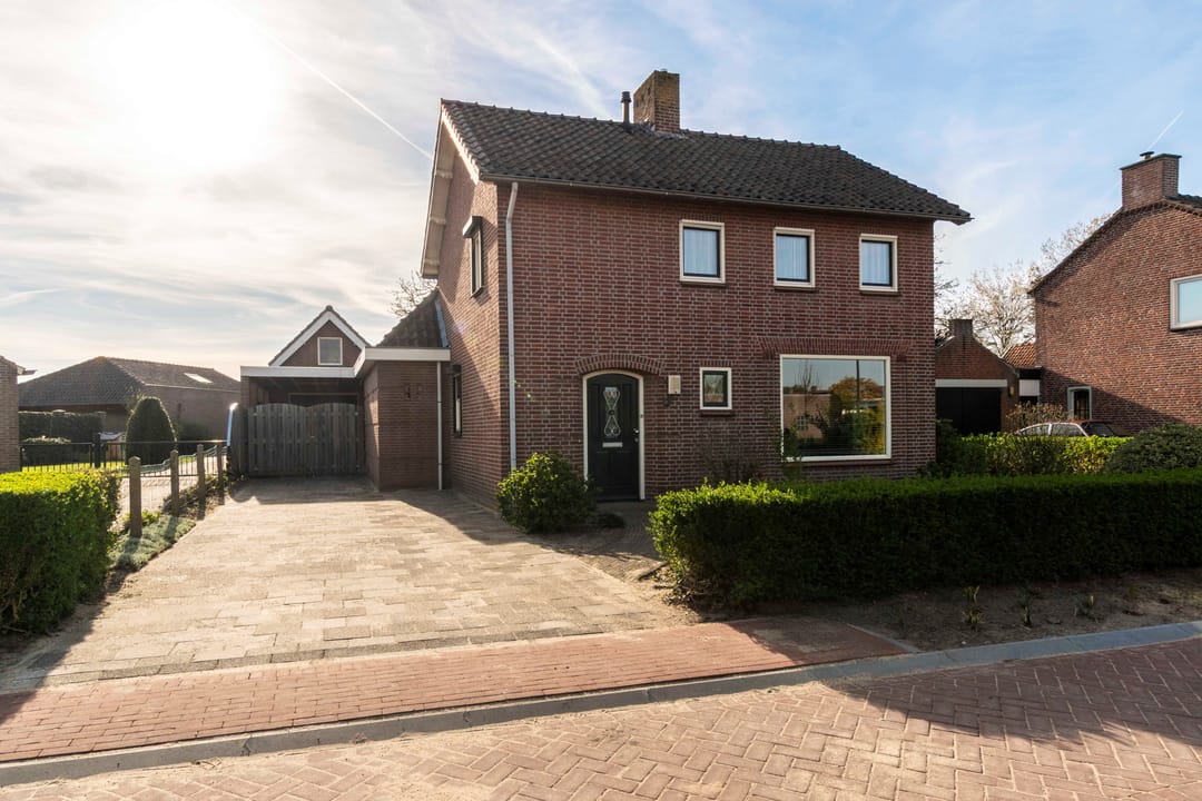 Photo 1 of Veldakkerstraat 10