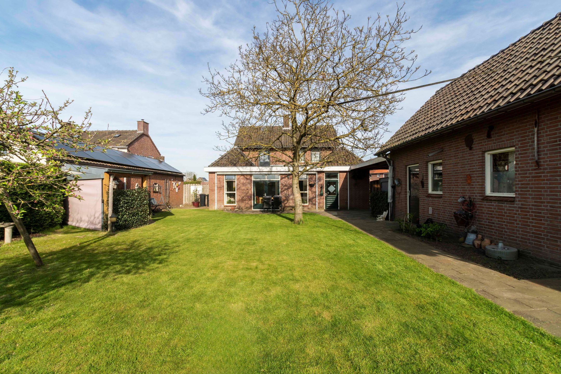 Photo 36 of Veldakkerstraat 10