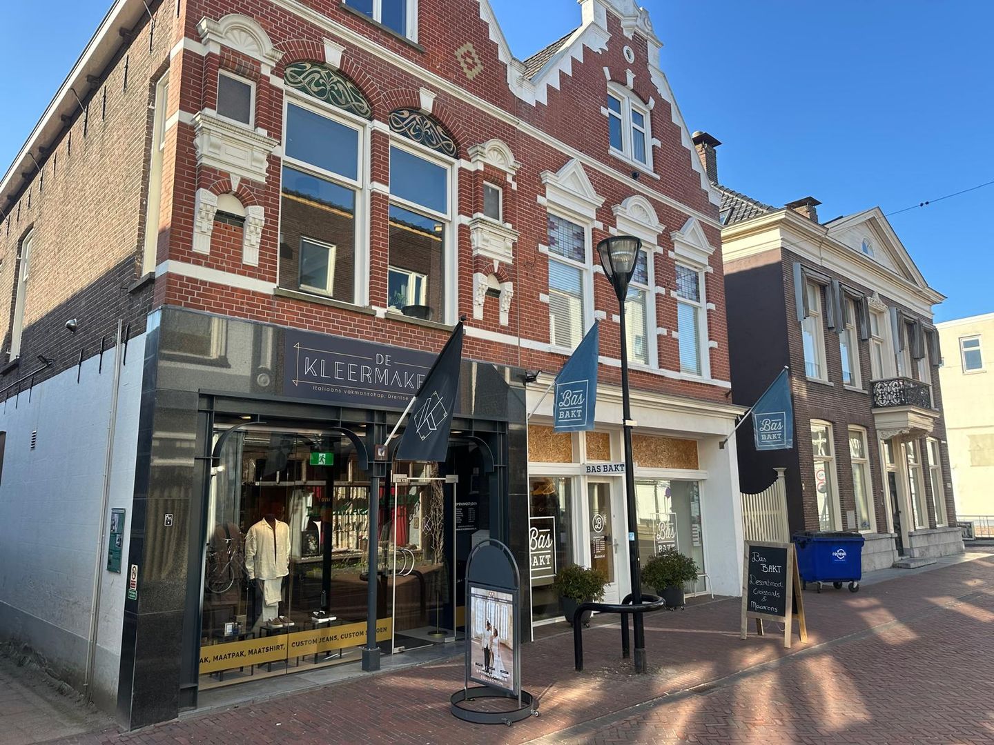 View photo 2 of Zuideinde 8