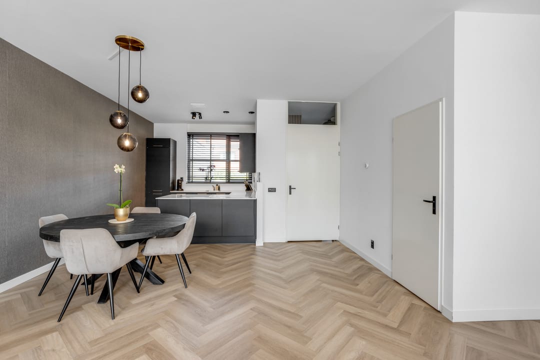 Foto 11 van Grasjuffer 142