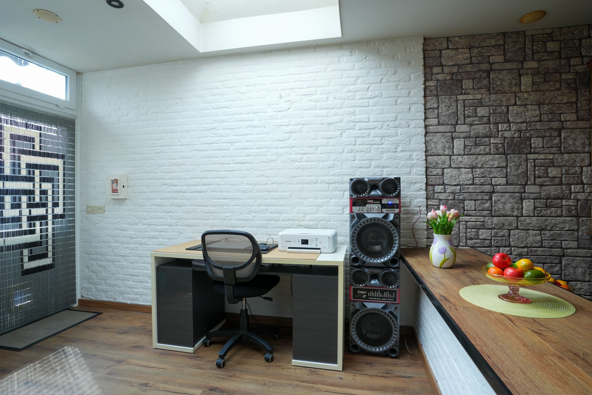 Photo 9 of Antoniusstraat 38
