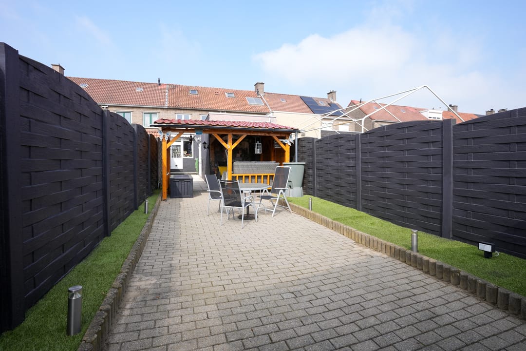 Photo 22 of Antoniusstraat 38
