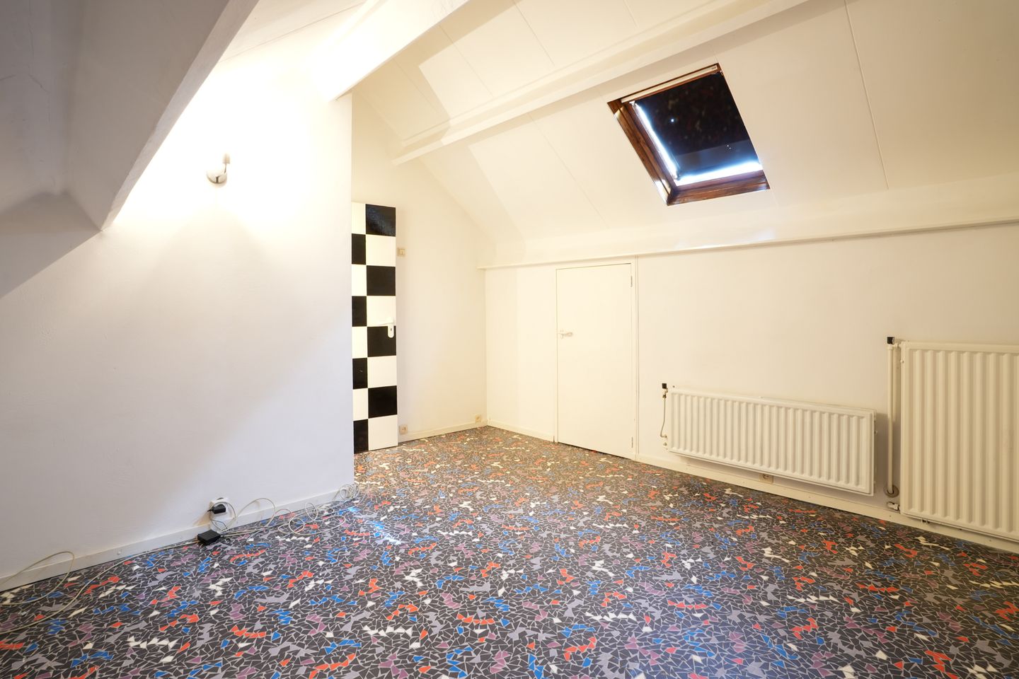 Photo 19 of Antoniusstraat 38