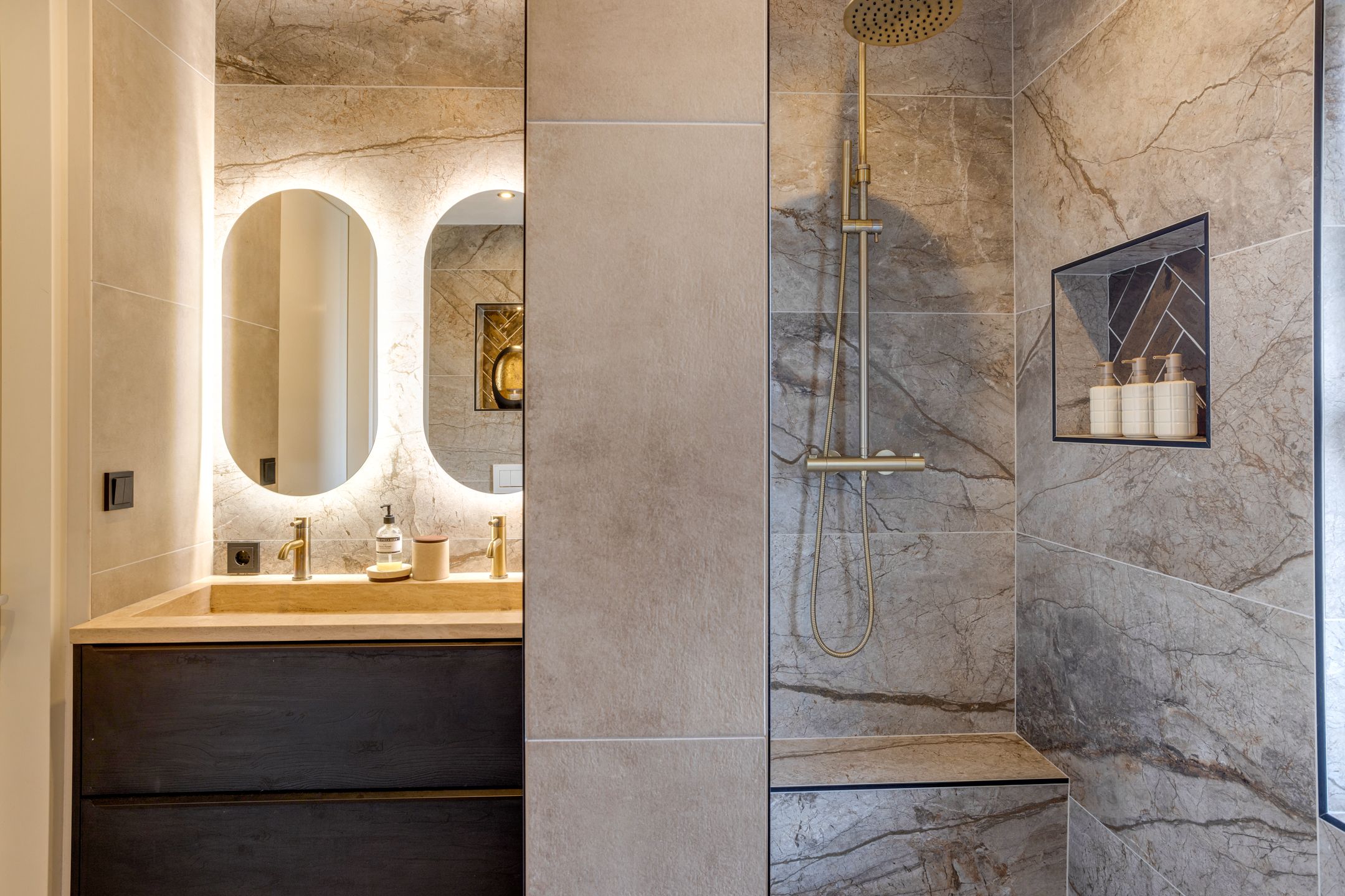 Foto 21 van Grasjuffer 142