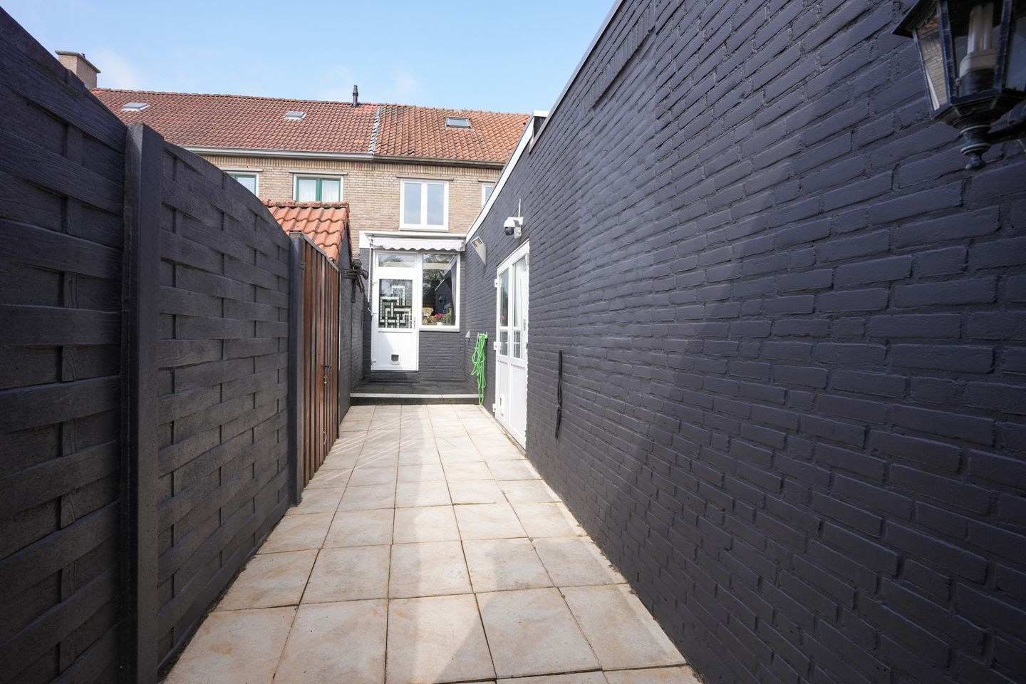 Photo 25 of Antoniusstraat 38