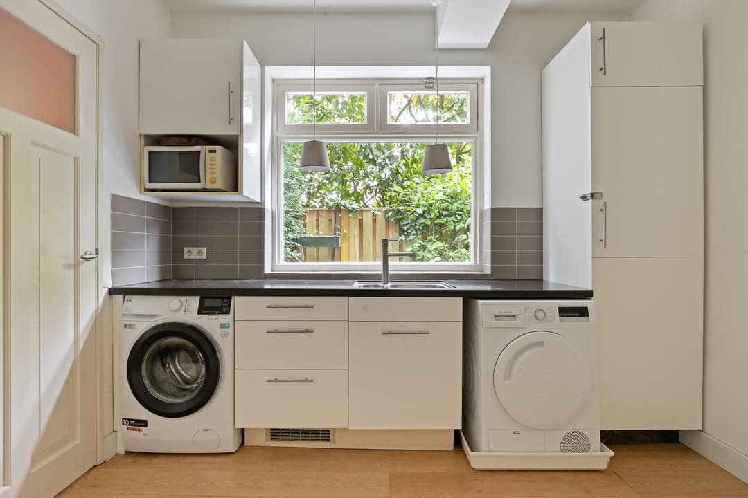 Photo 28 of Julianalaan 63