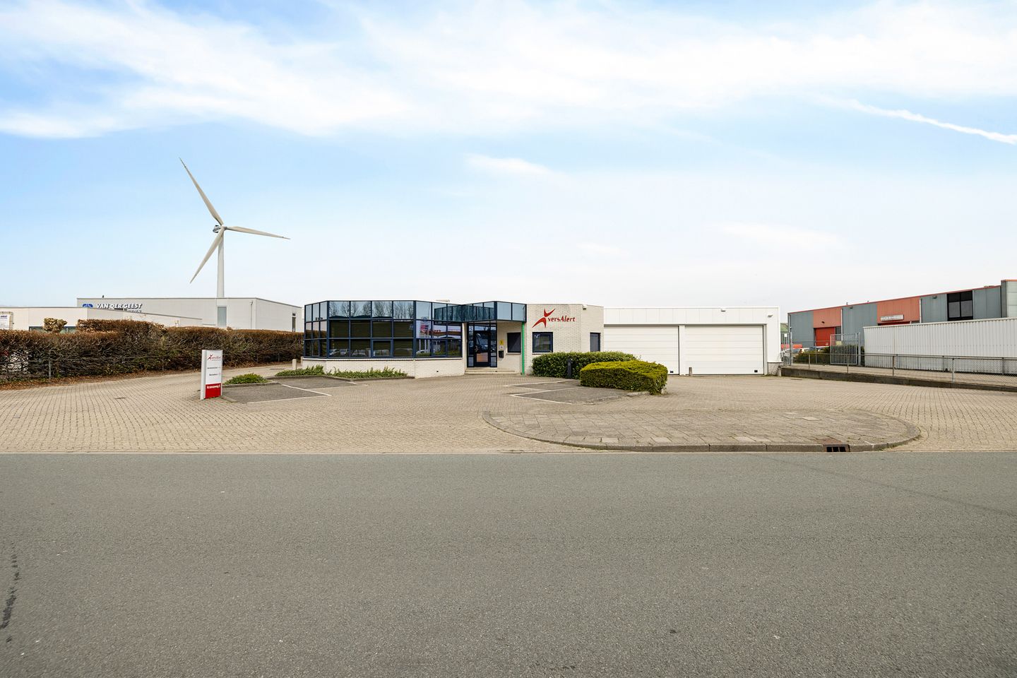 Bekijk foto 1 van Icarusweg 5