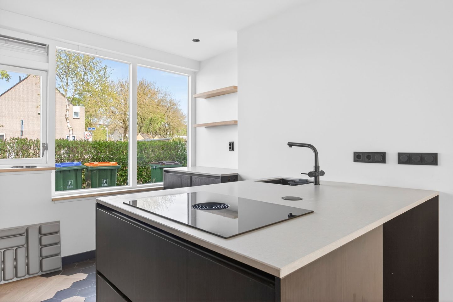 Photo 10 of Van Blocklandtstraat 1