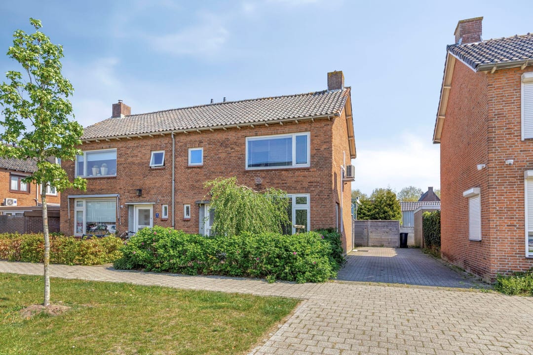 Foto 1 van van Berckenrodelaan 4