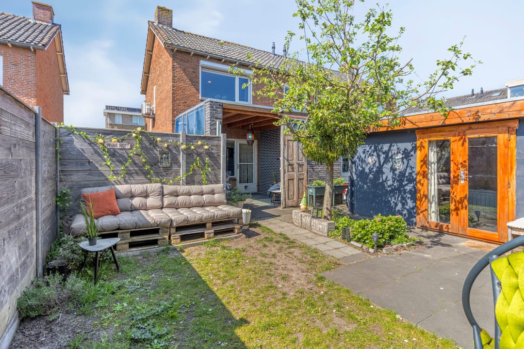 Foto 23 van van Berckenrodelaan 4