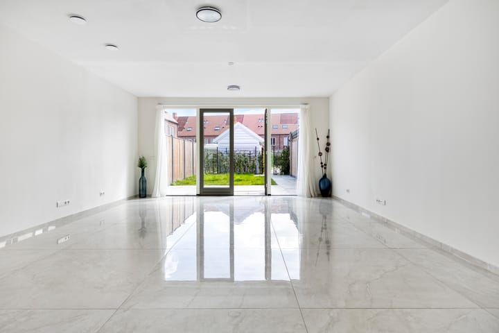 Foto 4 van Notenhout 19