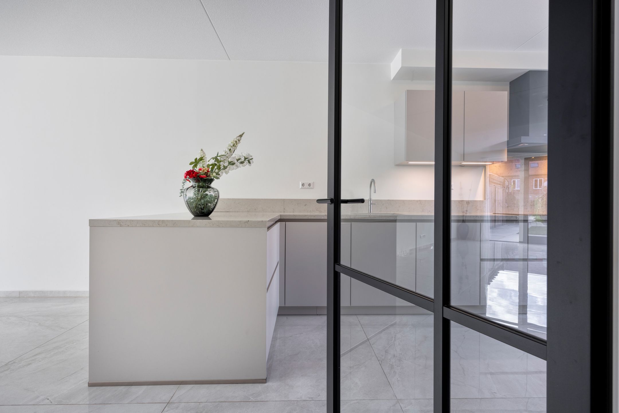 Foto 15 van Notenhout 19