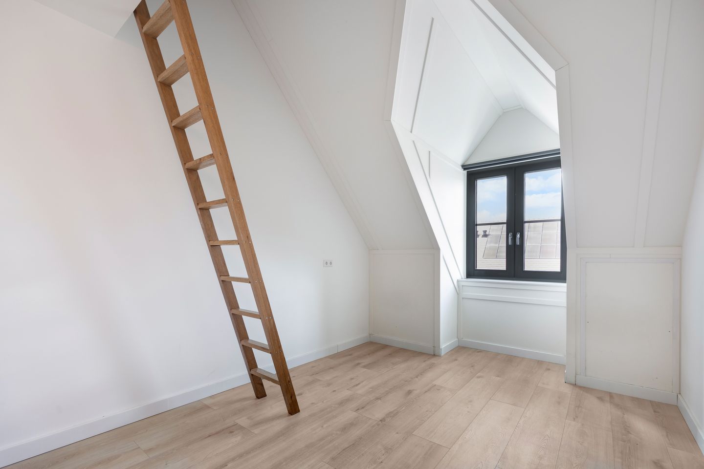 Foto 35 van Notenhout 19