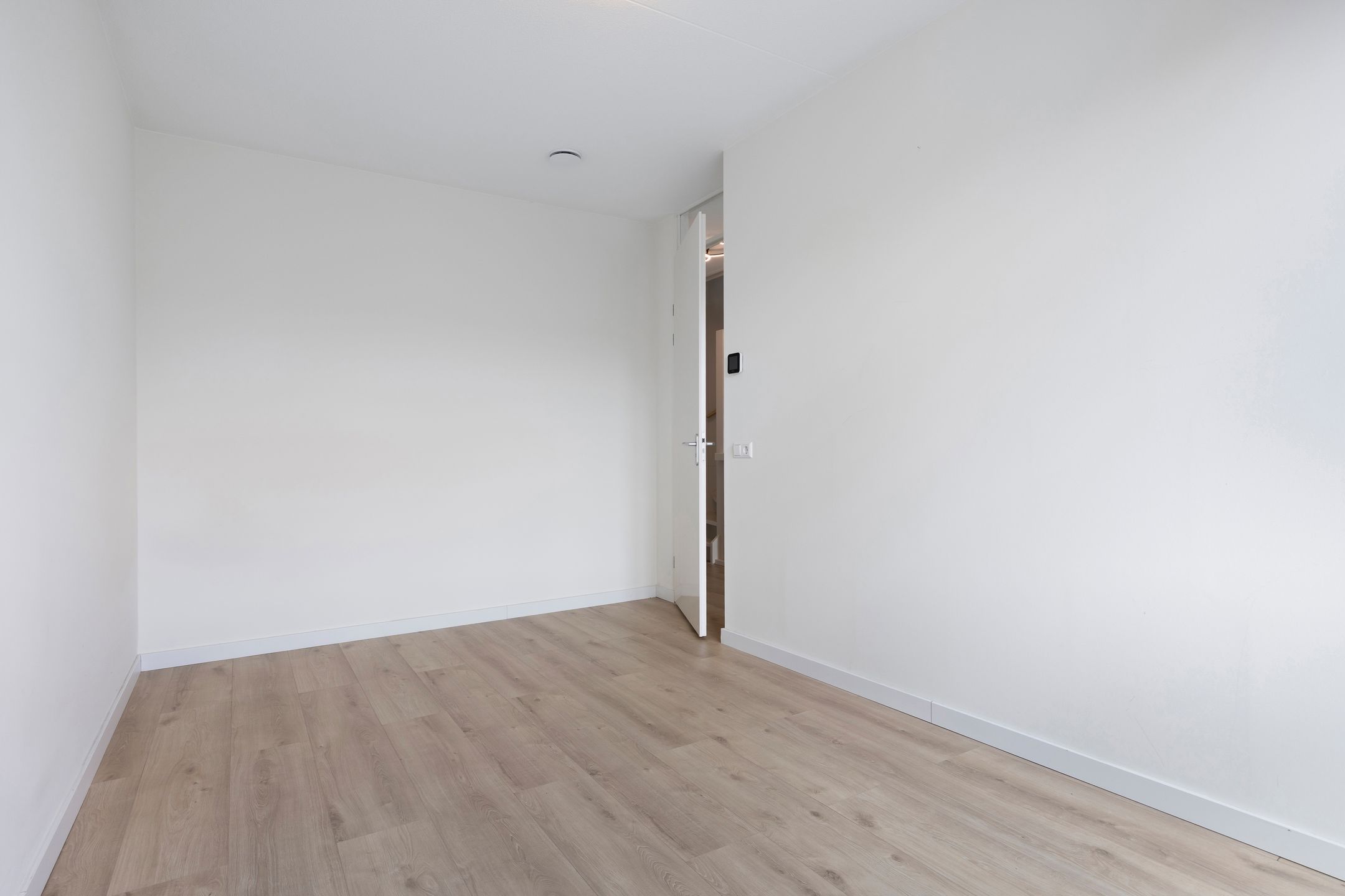 Foto 24 van Notenhout 19