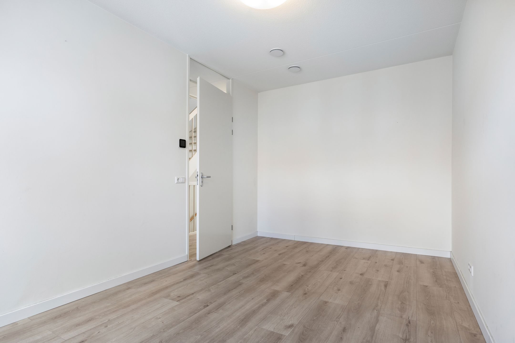 Foto 27 van Notenhout 19