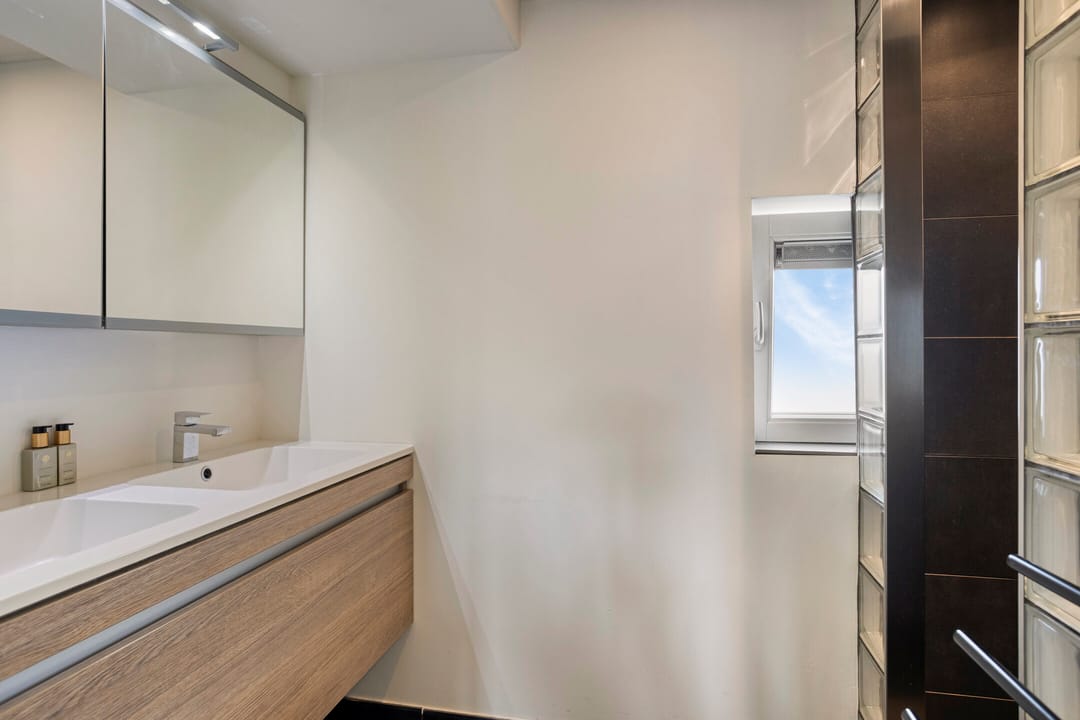 Photo 23 of 7 Januaristraat 31