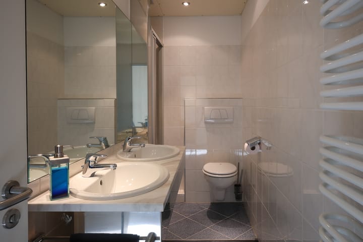 Tussenwoning te koop: Vredestraat 17, Heerlen