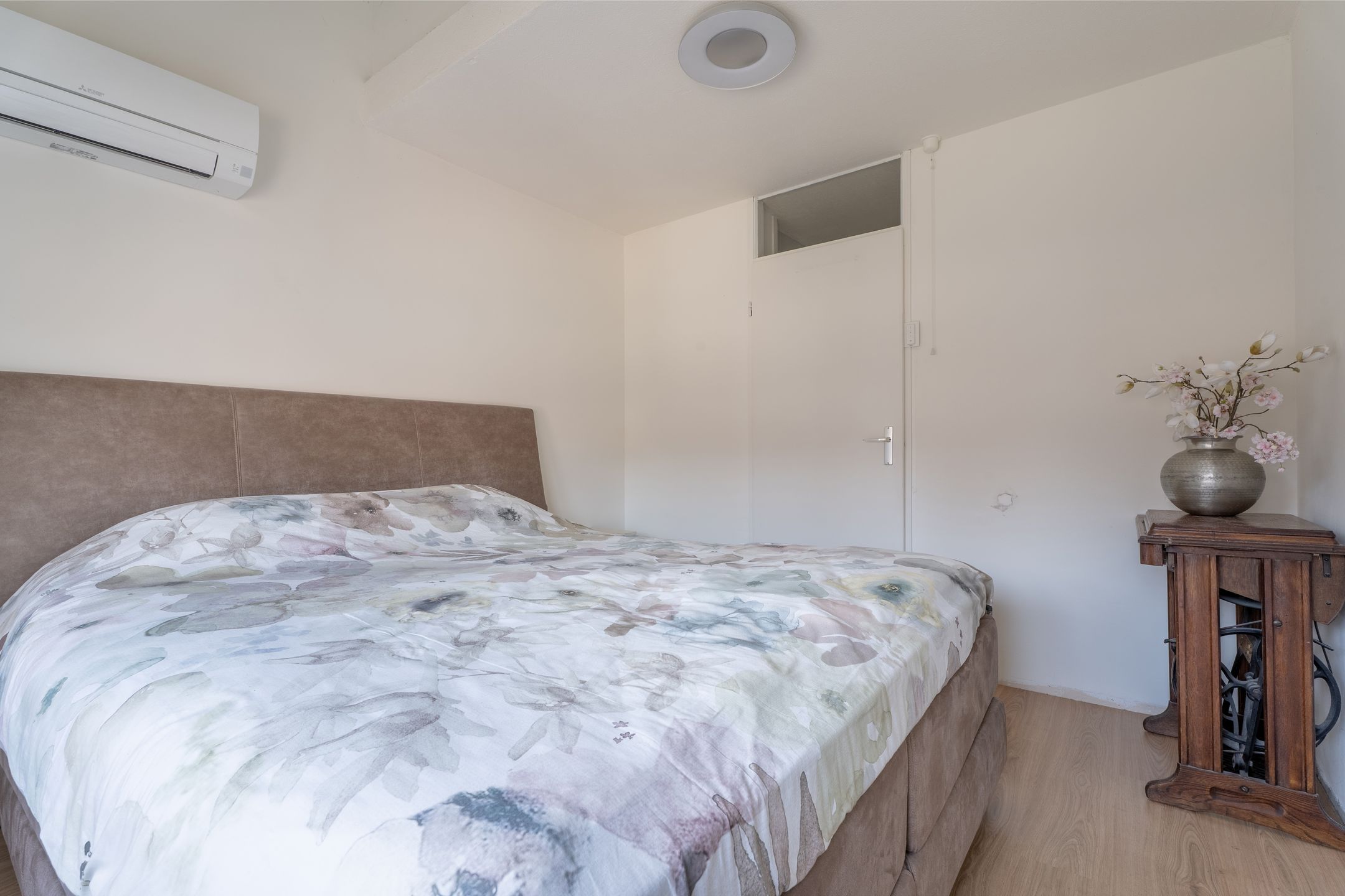 Foto 24 van Repel 67