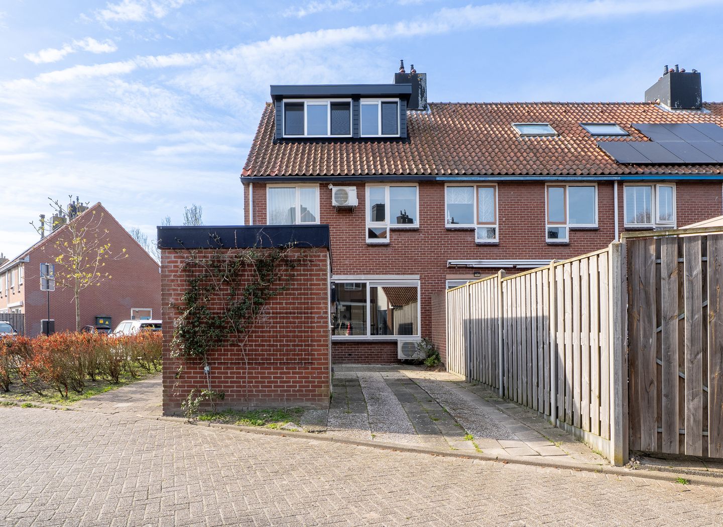 Foto 20 van Repel 67