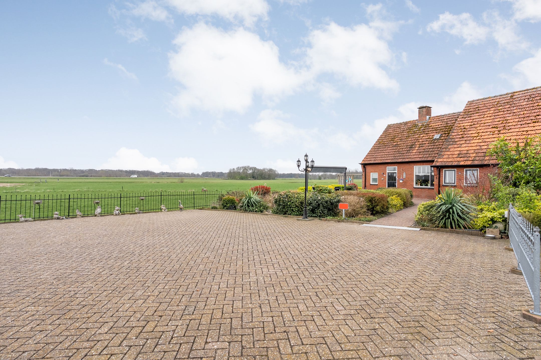 Foto 60 van Rheezerweg 129