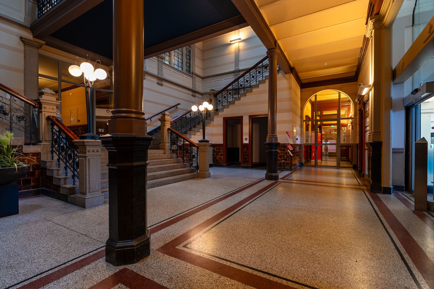 View photo 5 of Noordsingel 117